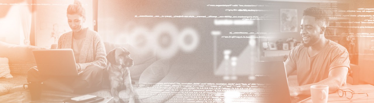 Fachleute, die am Computer arbeiten