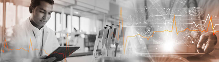 un investigador digital revisando resultados y gráficos con un dispositivo digital
